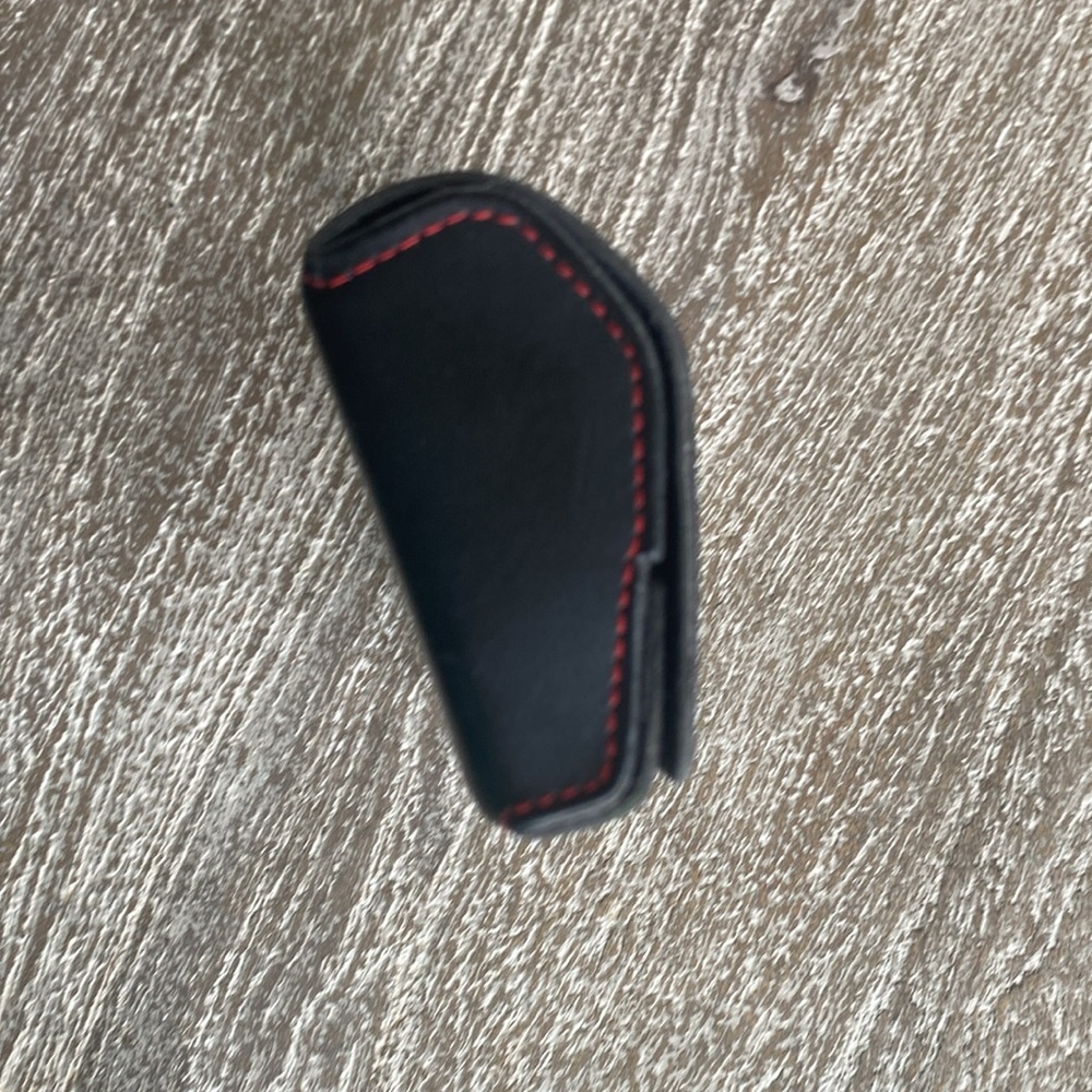 ❤️Valentino Black Eye-case❤️ - Picture 4 of 7